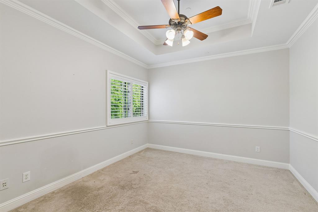 5707 Watson Circle Dallas, TX 75225 - Photo 33 of 40