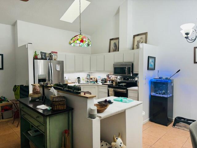 413 Northeast 38th Street Boca Raton, FL 33431 - Photo 4 of 11 IMG_1182