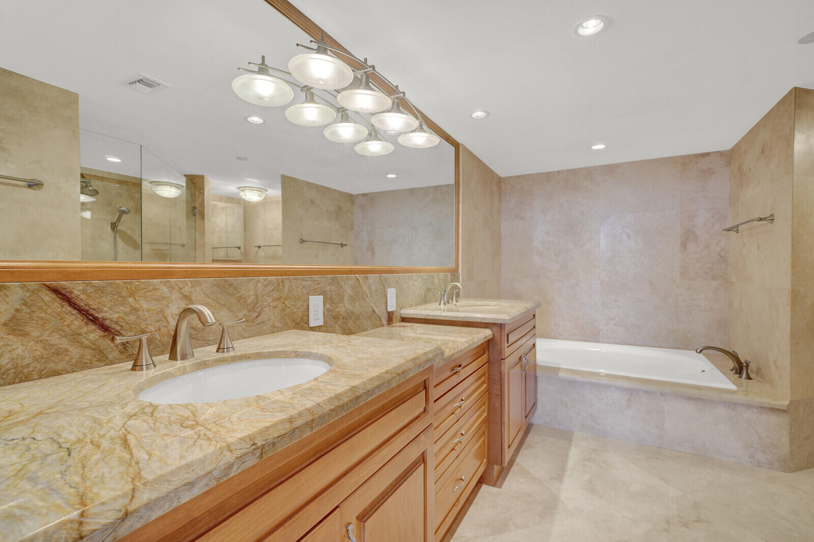 4101 North Ocean Boulevard, Unit D703 Boca Raton, FL 33431 - Photo 24 of 49 MASTER BATH