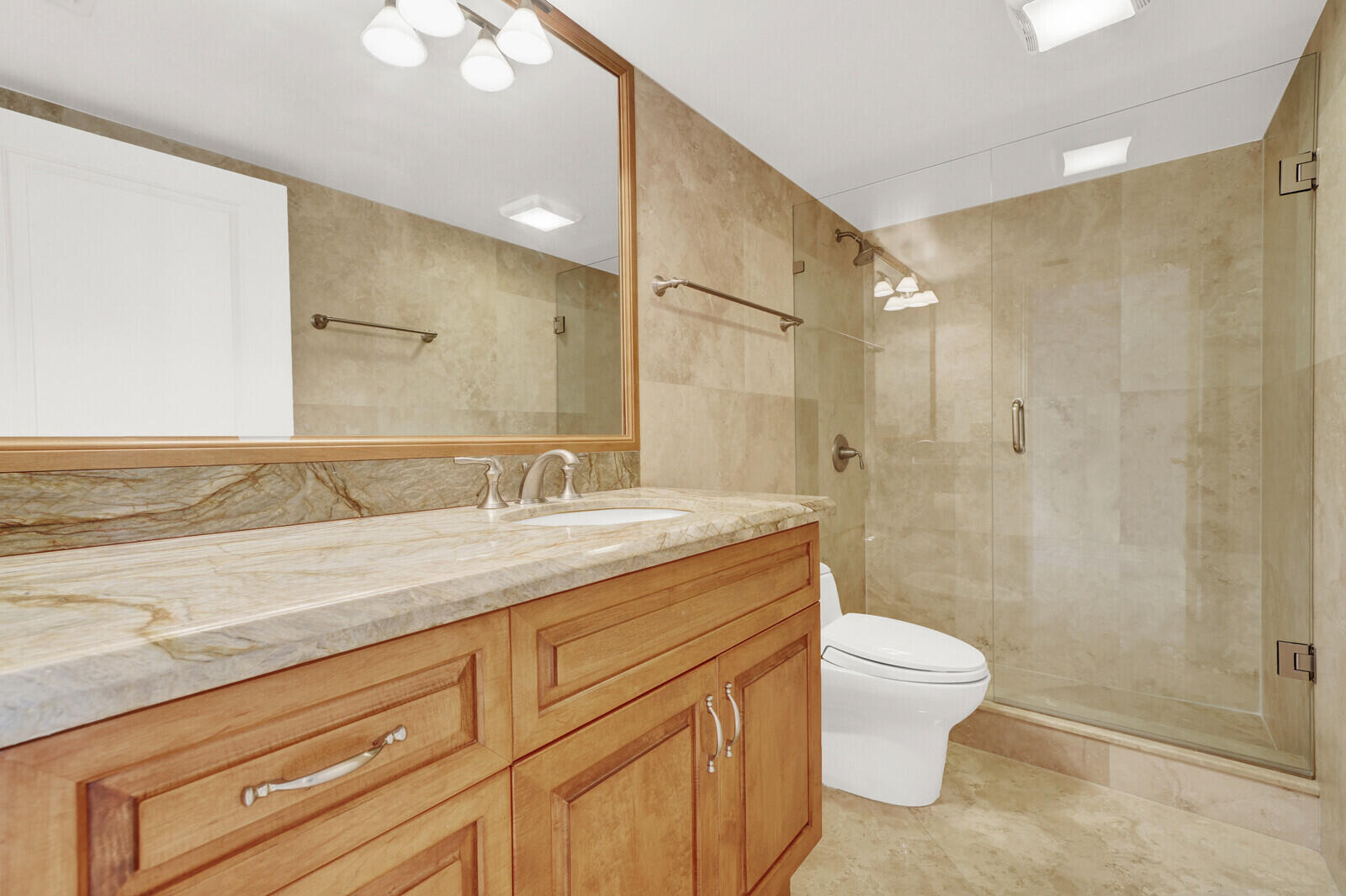 4101 North Ocean Boulevard, Unit D703 Boca Raton, FL 33431 - Photo 25 of 49 GUEST BATH