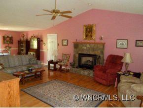 17 Wheat Ridge Road Sylva, NC 28779 - Photo 2 of 18 Gallery Image 2