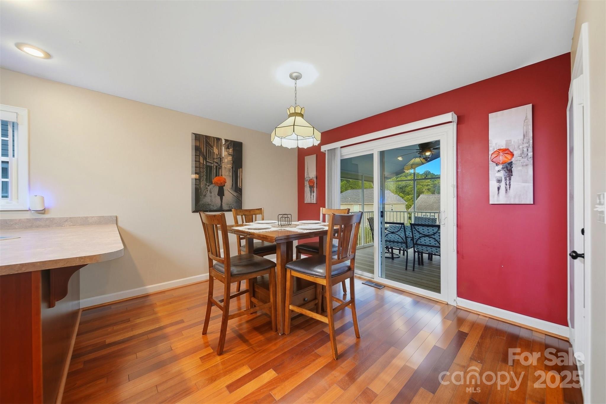 1611 Mayfair Drive Conover, NC 28613 - Photo 10 of 48