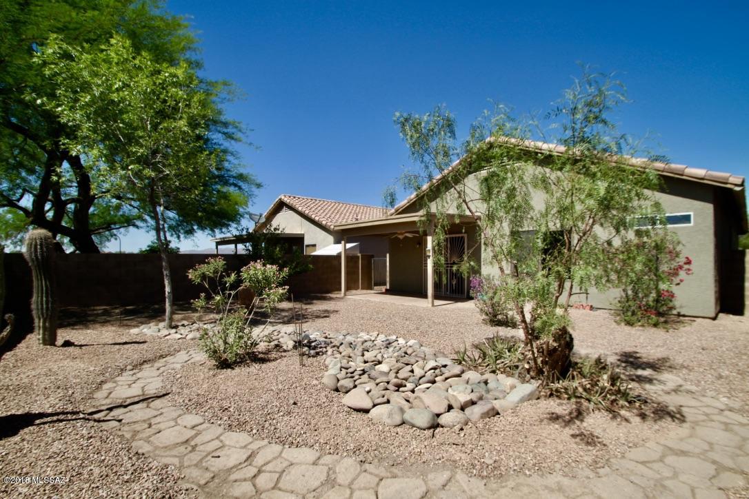 9741 North Sandy Valley Drive Tucson, AZ 85743 - Photo 21 of 23