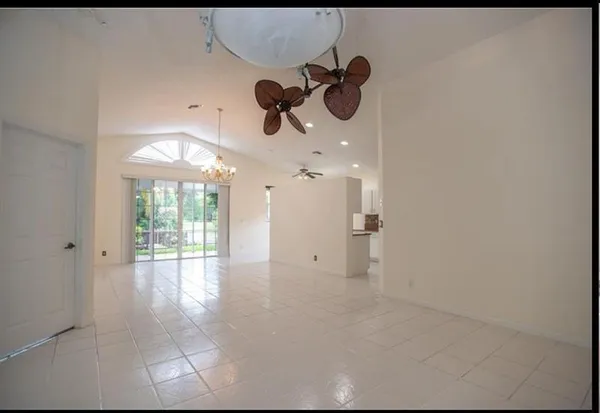 $2,790 | 3576 Canary Palm Court, Pompano Beach, FL 33069