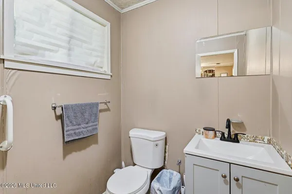 $179,999 | 1802 Old Highway 80, Forest, MS 39074