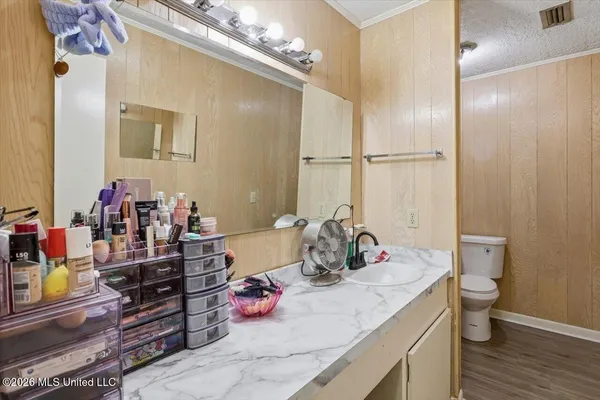 $179,999 | 1802 Old Highway 80, Forest, MS 39074