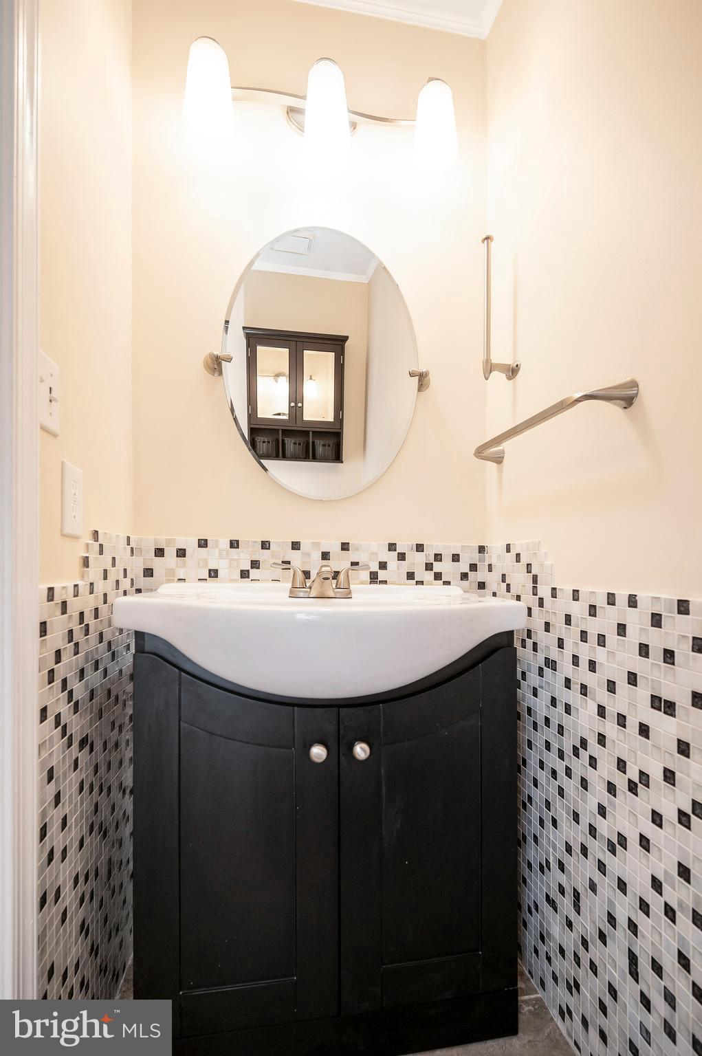 633 Welsh Drive Ruther Glen, VA 22546 - Photo 22 of 71 Main level 1/2 bath