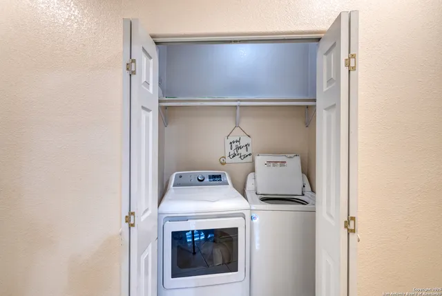 a close up view of washer and dryer