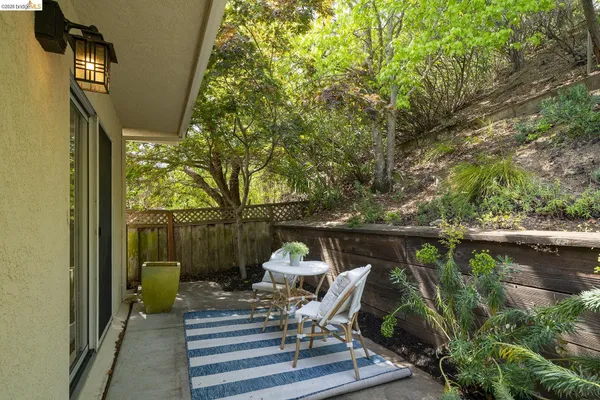 $1,475,000 | 6109 Fairlane Drive, Oakland, CA 94611