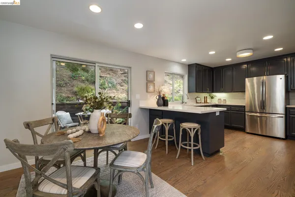 $1,475,000 | 6109 Fairlane Drive, Oakland, CA 94611