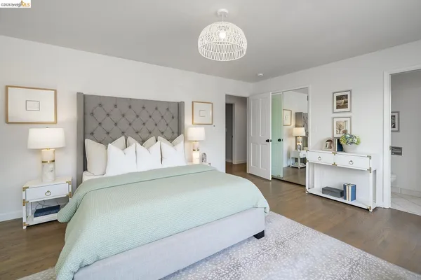 $1,475,000 | 6109 Fairlane Drive, Oakland, CA 94611
