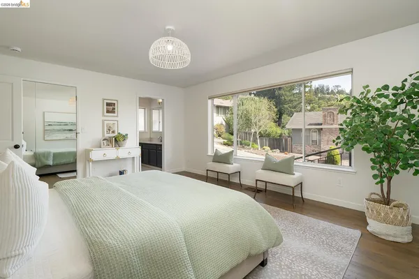 $1,475,000 | 6109 Fairlane Drive, Oakland, CA 94611