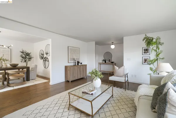 $1,475,000 | 6109 Fairlane Drive, Oakland, CA 94611