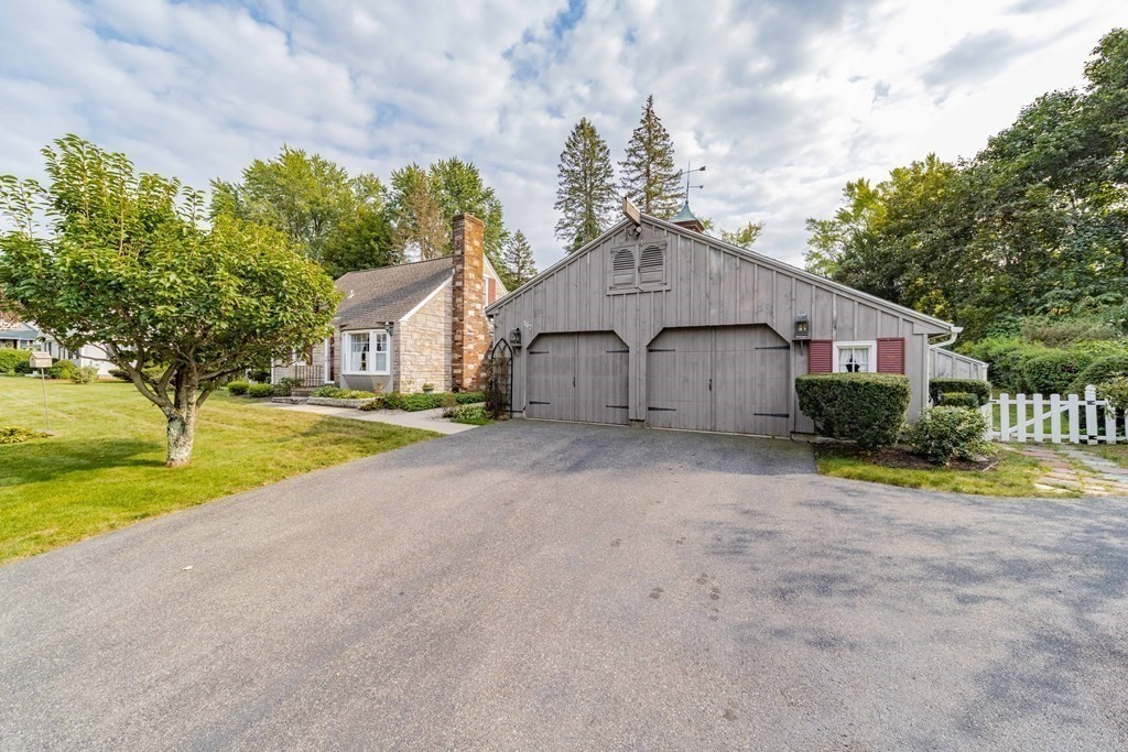 107 Lincoln Road Longmeadow, MA 01106 - Photo 6 of 42