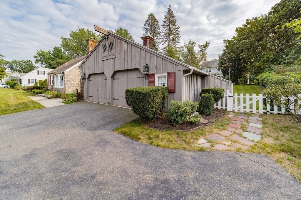 107 Lincoln Road Longmeadow, MA 01106 - Photo 7 of 42