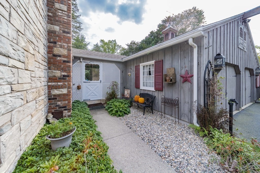 107 Lincoln Road Longmeadow, MA 01106 - Photo 9 of 42