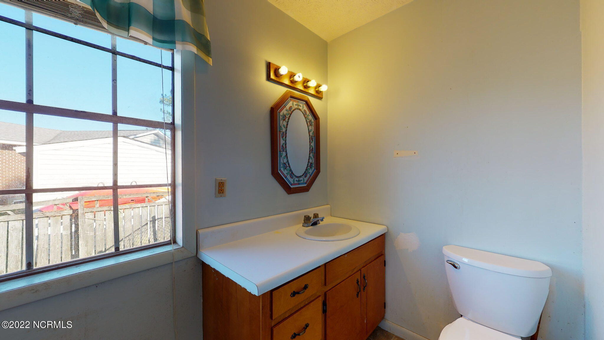 2203 Mayberry Loop Road Morehead City, NC 28557 - Photo 9 of 27 Bathroom