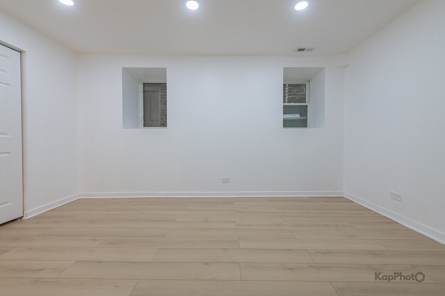 2139 West 24th Street Chicago, IL 60608 - Photo 19 of 29 a view of an empty room