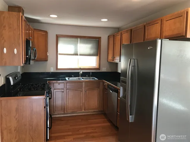 $2,250 | 12723 35th Avenue Northeast, Unit A, Seattle, WA 98125