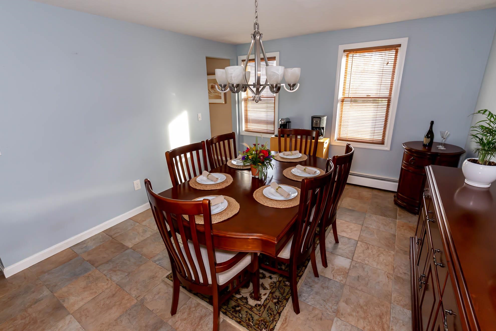 48 Robert Hall Road Manchester, NH 03103 - Photo 14 of 37 Gallery Image 14