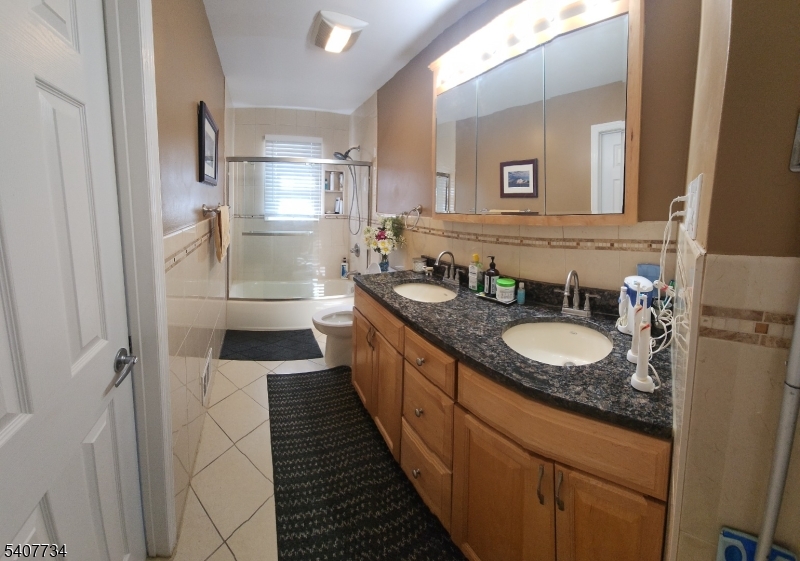 71 Rodak Circle Edison, NJ 08817 - Photo 12 of 20