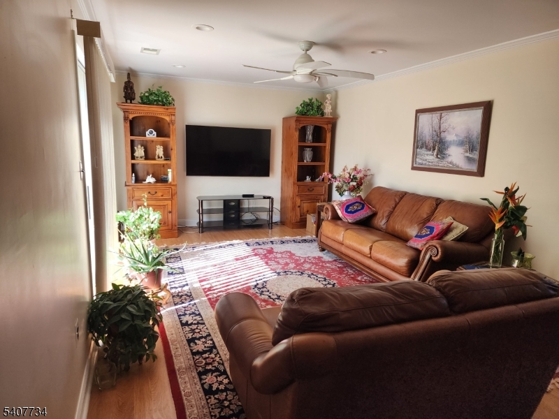 71 Rodak Circle Edison, NJ 08817 - Photo 10 of 20