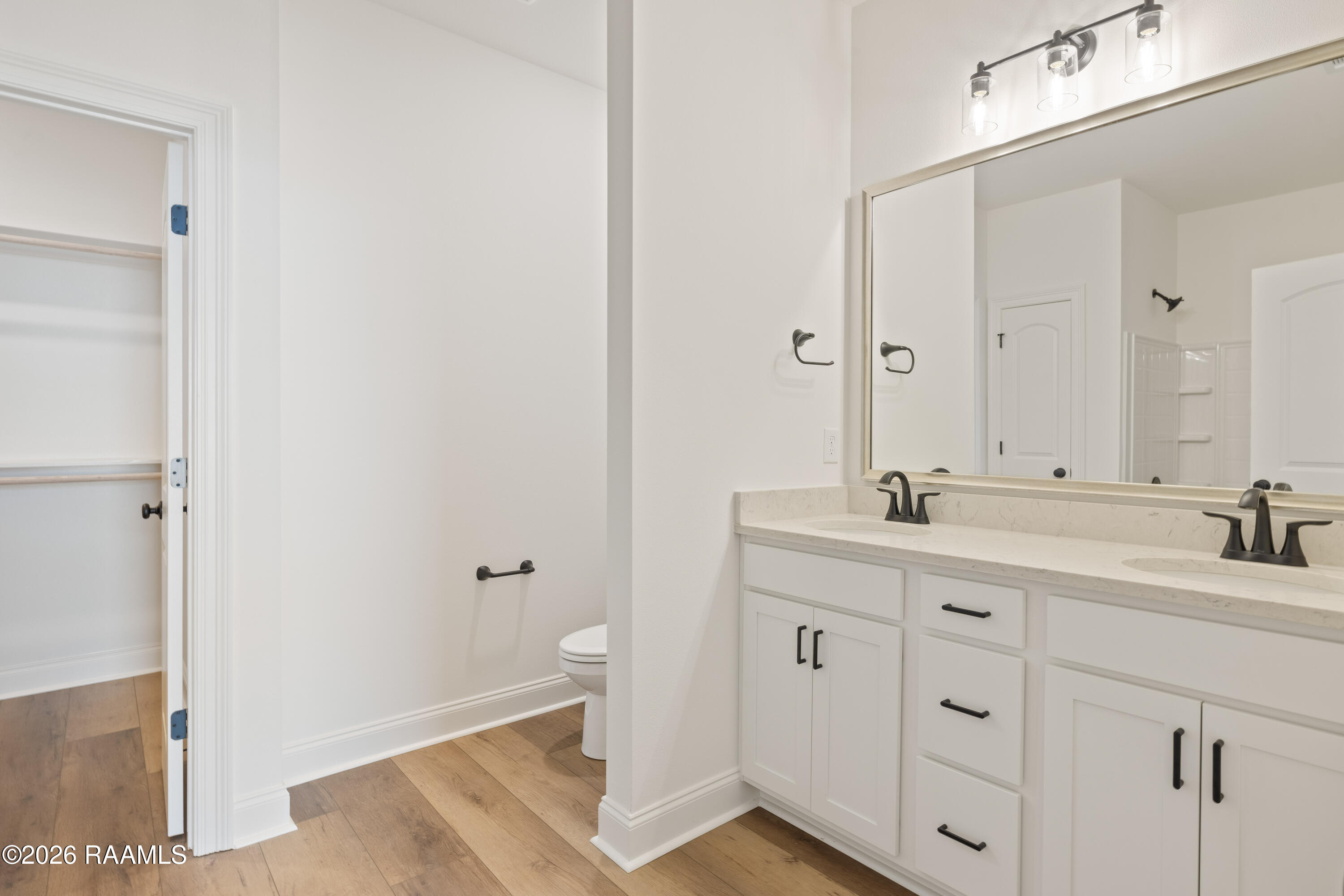 128 Frontier Lane Scott, LA 70583 - Photo 9 of 23 Bathroom 2