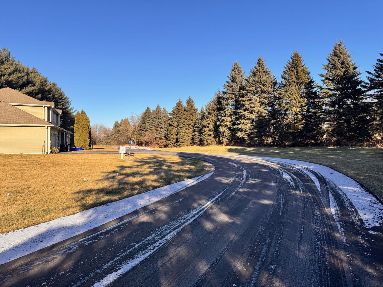 303 Trail Of Pines Lane, Unit 305 Rochester, WI 53105 - Photo 3 of 16 Photo 2