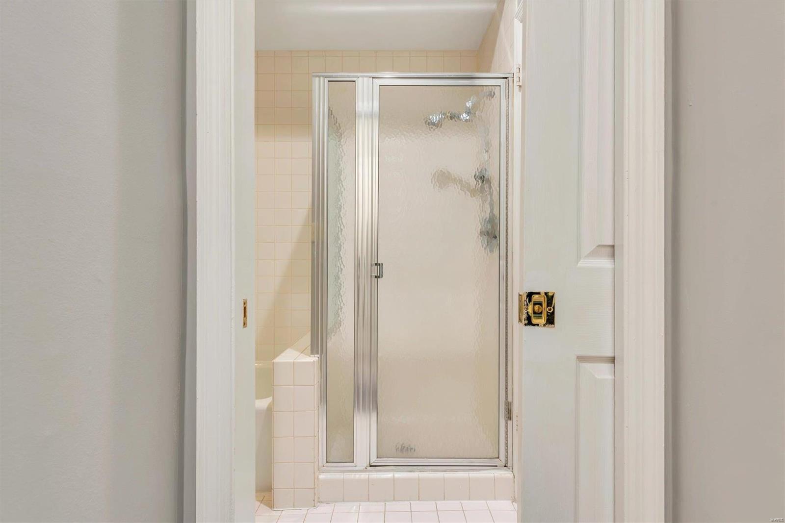 155 North Hanley Road, Unit 104 St. Louis, MO 63105 - Photo 16 of 22 Gallery Image 16