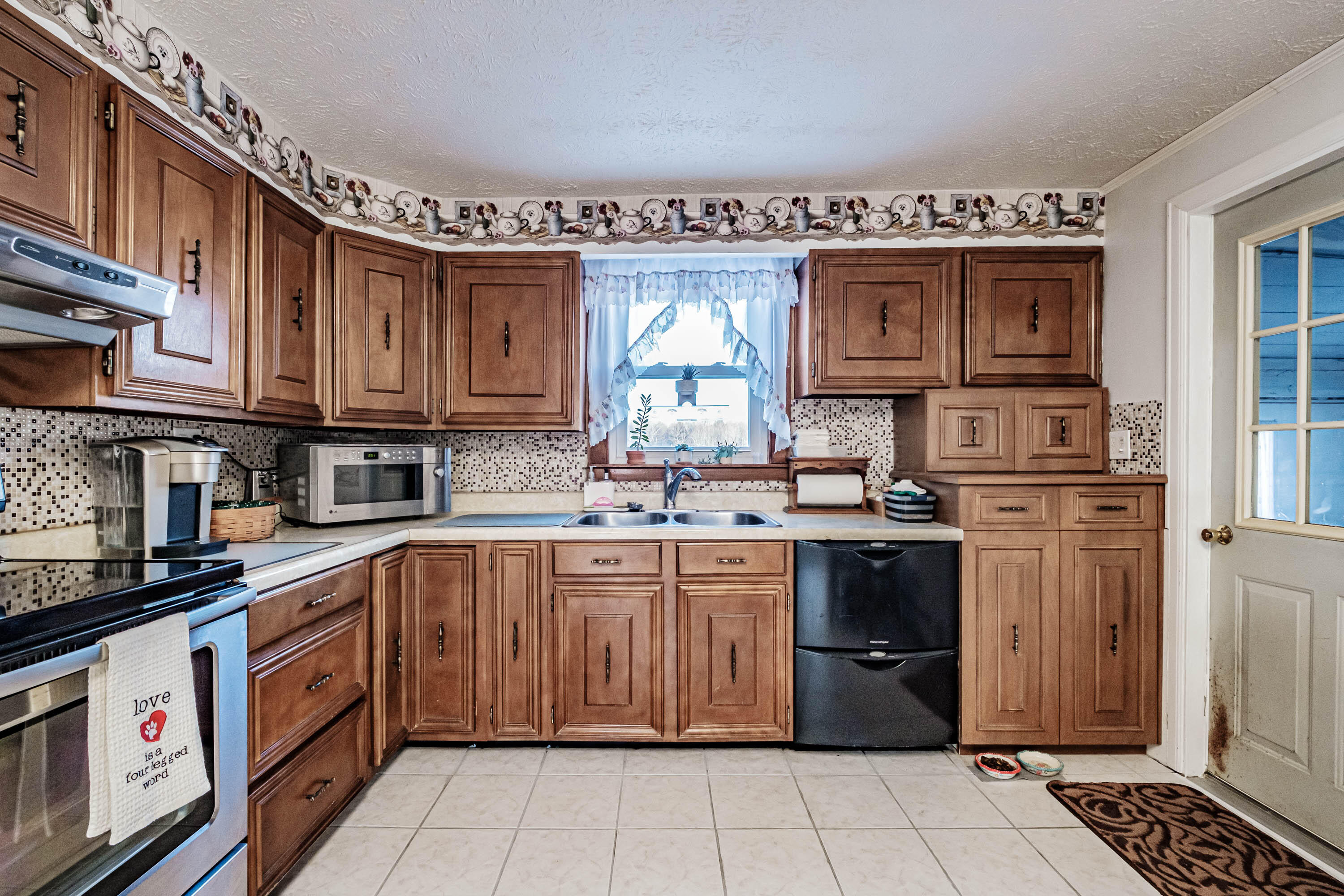 880 New County Road Dayton, ME 04005 - Photo 13 of 53 Kitchen