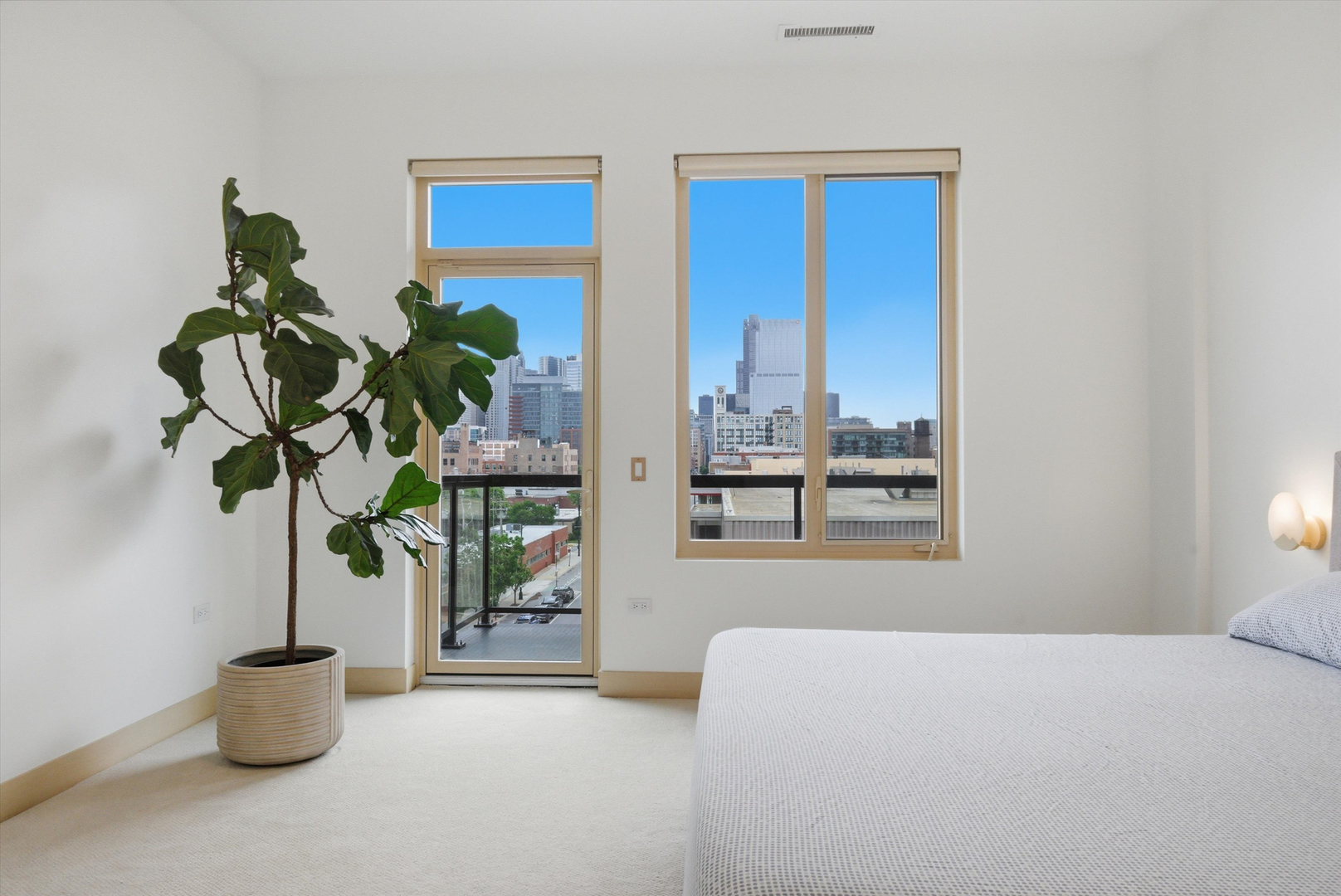 305 South Racine Avenue, Unit 5A Chicago, IL 60607 - Photo 18 of 32
