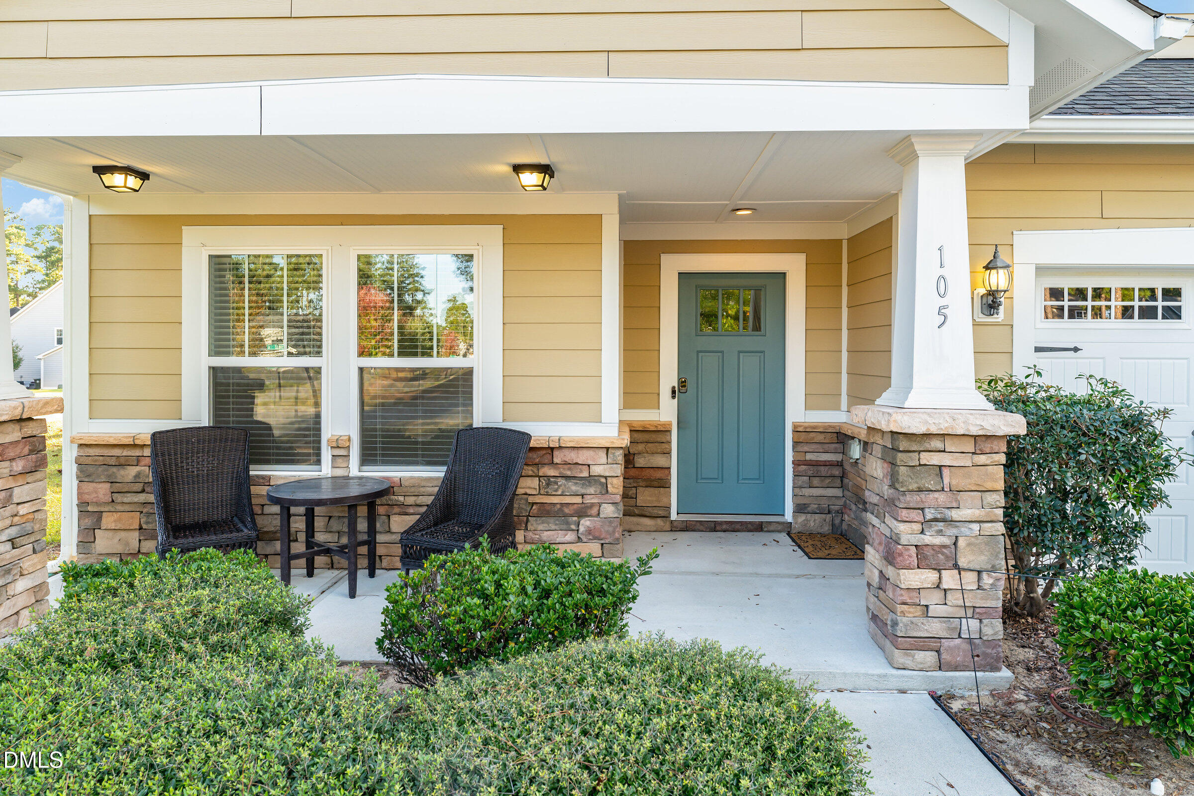 105 Leesville Loop Aberdeen, NC 28315 - Photo 4 of 32 a view of a house with backyard and sitting area