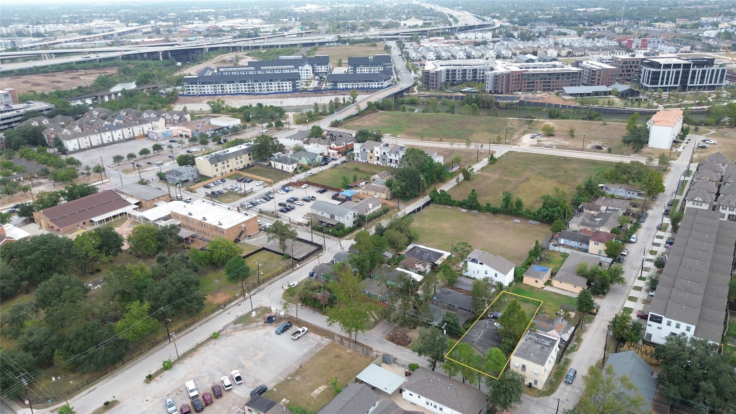 2515 Engelke Street Houston, TX 77003 - Photo 3 of 9 an aerial view of a city