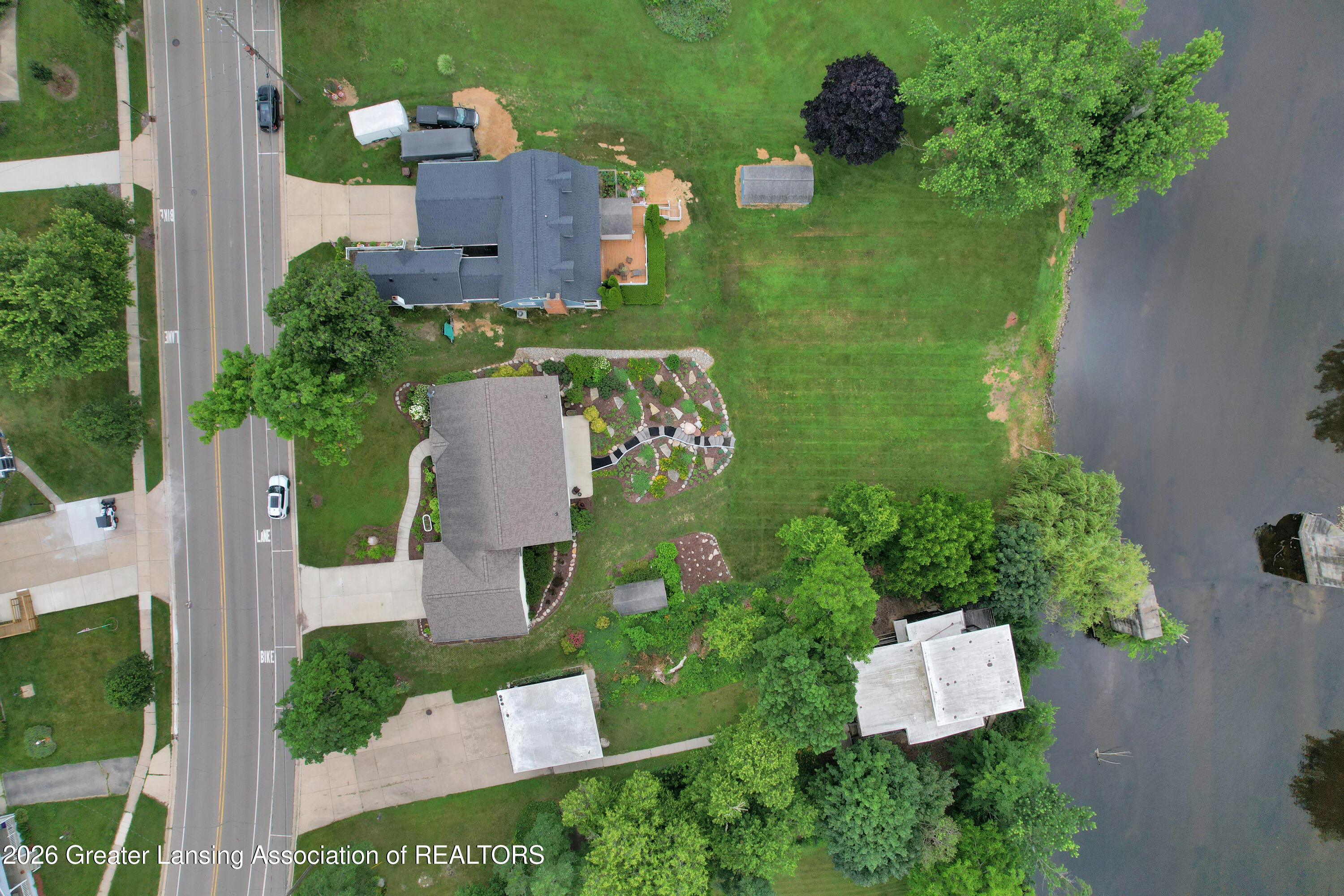 412 East Washington Street Dimondale, MI 48821 - Photo 37 of 43 Aerial 2