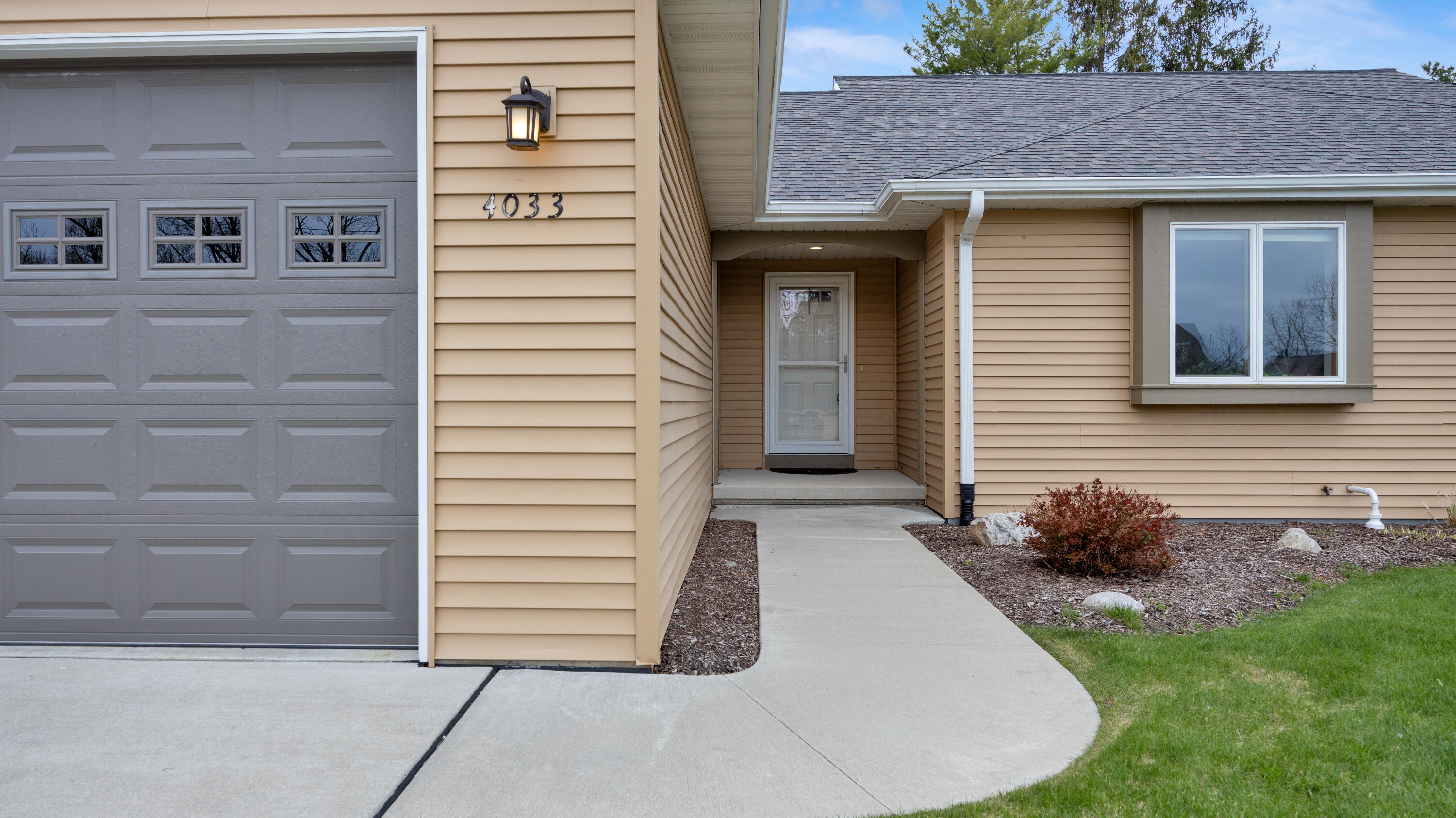 4033 Spring Court Sheboygan, WI 53081 - Photo 3 of 24 Front Entry
