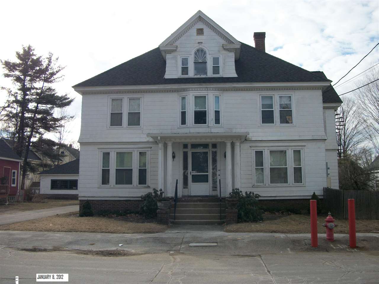 26 Fair Street Laconia, NH 03246 - Photo 1 of 7