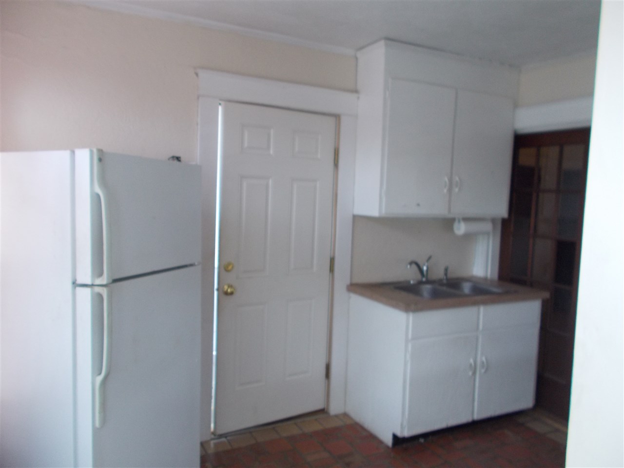 26 Fair Street Laconia, NH 03246 - Photo 3 of 7