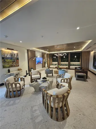 $3,400 | 1650 Northeast 124th Street, Unit 501, North Miami, FL 33181