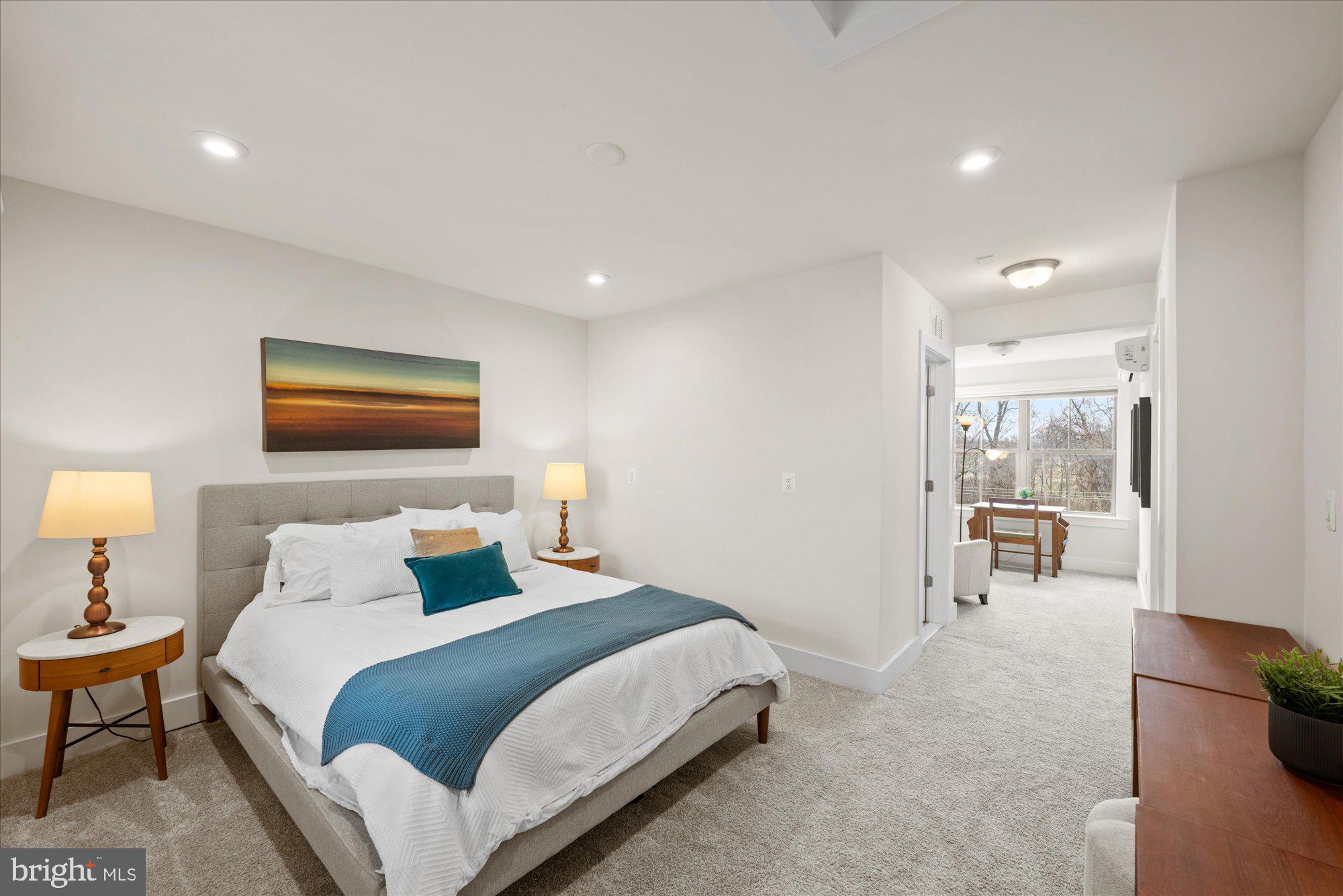 2236 South Glebe Road Arlington, VA 22204 - Photo 14 of 23 3rd Bedroom