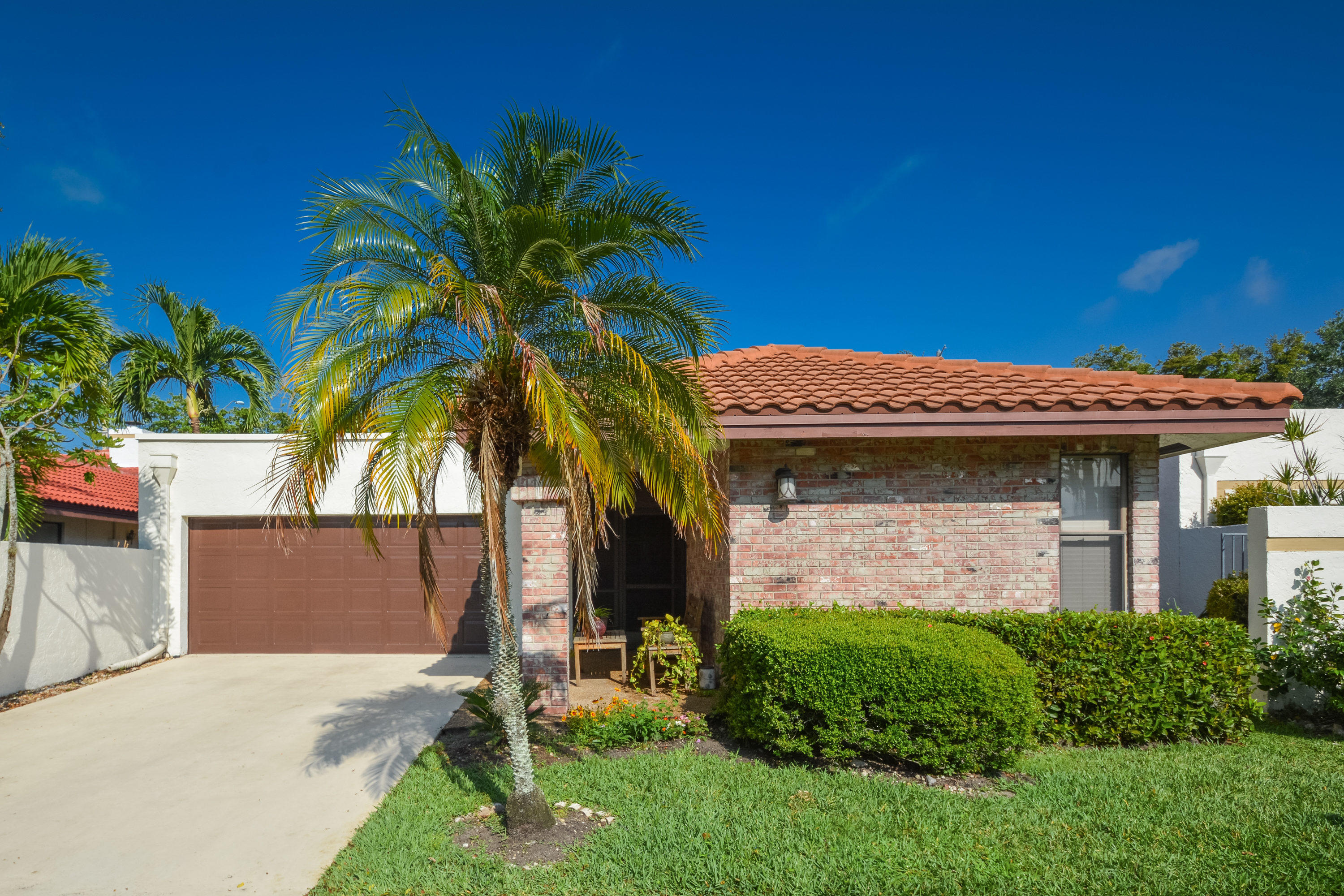 6917 Palmar Court Boca Raton, FL 33433 - Photo 1 of 32 6917 Palmar Ct Boca Raton FL-print-001-4