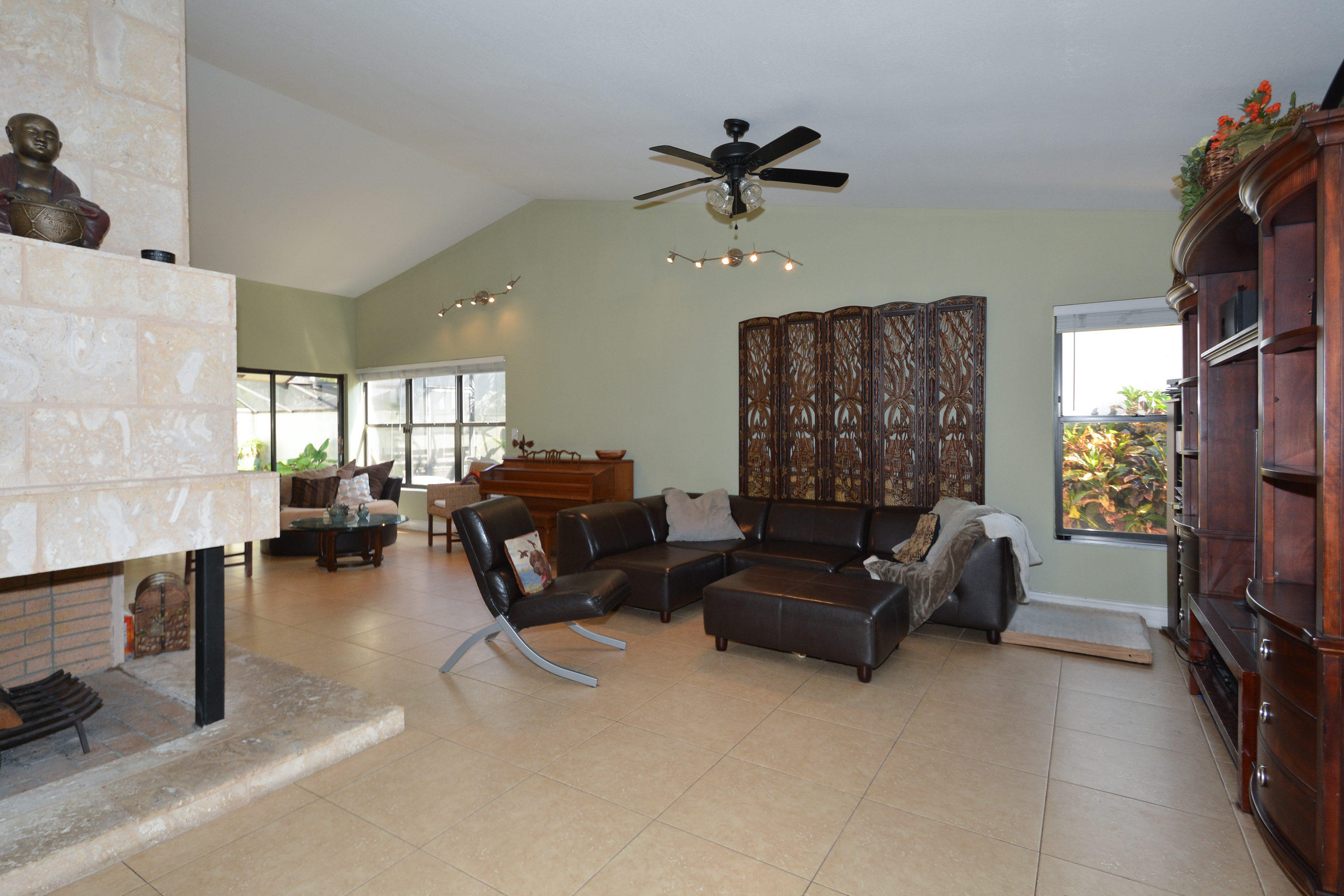 6917 Palmar Court Boca Raton, FL 33433 - Photo 5 of 32 6917 Palmar Ct Boca Raton FL-print-006-1