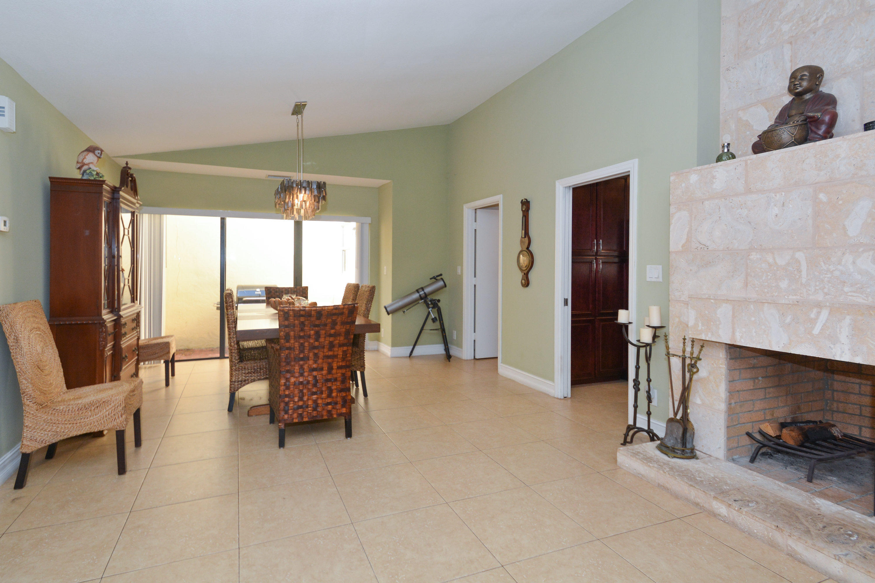 6917 Palmar Court Boca Raton, FL 33433 - Photo 8 of 32 6917 Palmar Ct Boca Raton FL-print-012-2