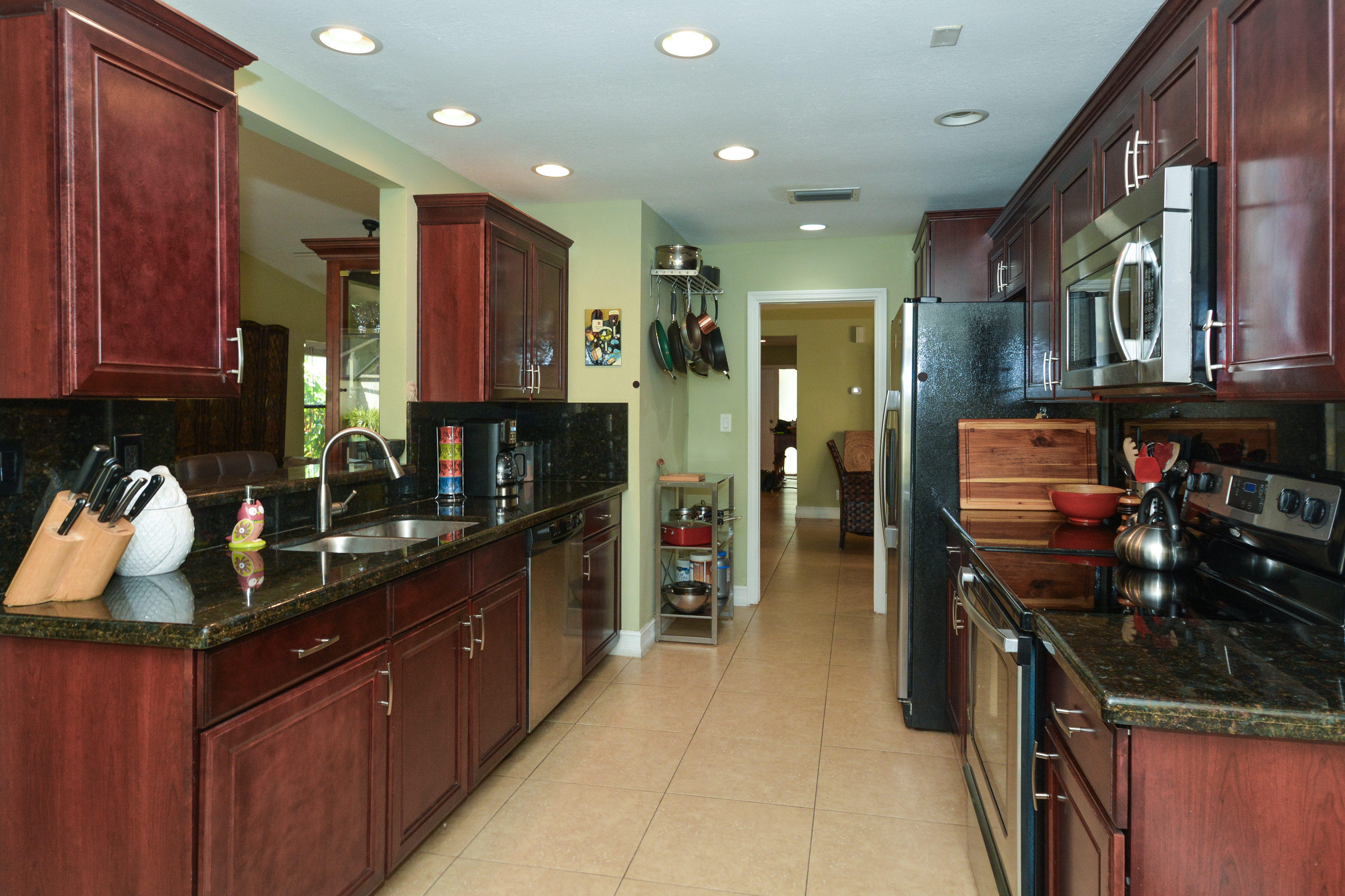 6917 Palmar Court Boca Raton, FL 33433 - Photo 9 of 32 6917 Palmar Ct Boca Raton FL-print-013-2