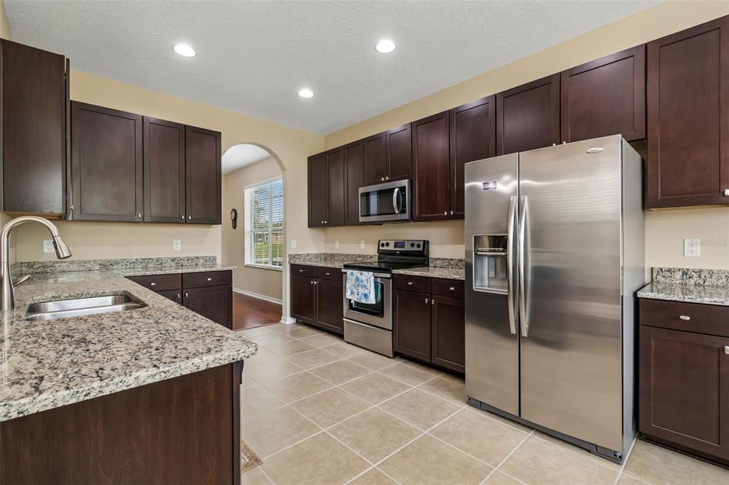 10837 Breaking Rocks Drive Tampa, FL 33647 - Photo 13 of 47