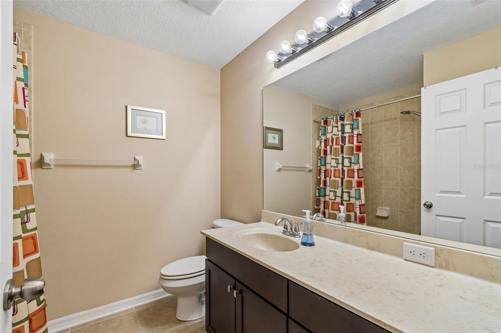 10837 Breaking Rocks Drive Tampa, FL 33647 - Photo 32 of 47