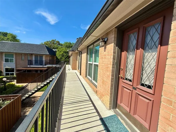 $133,100 | 7830 Meadow Park Drive, Unit 209, Dallas, TX 75230