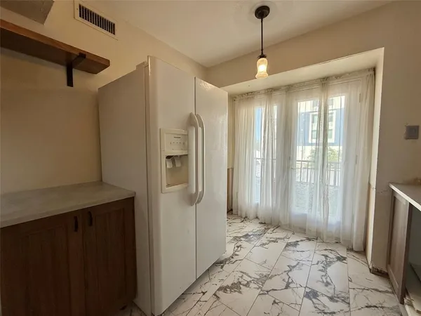 $133,100 | 7830 Meadow Park Drive, Unit 209, Dallas, TX 75230