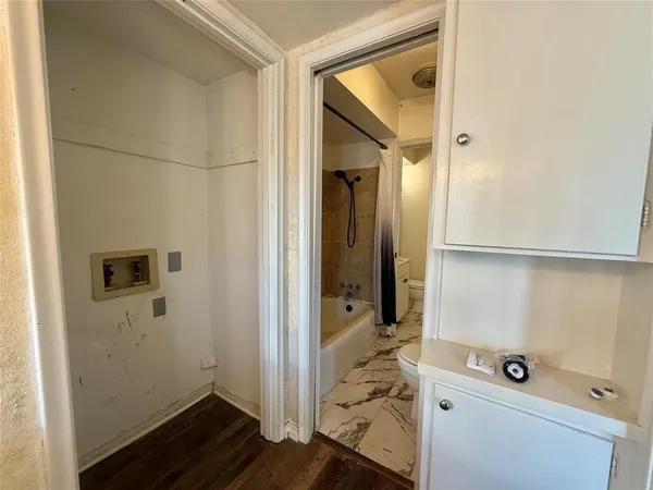 $133,100 | 7830 Meadow Park Drive, Unit 209, Dallas, TX 75230