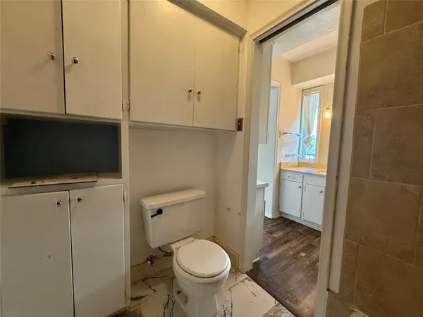 $133,100 | 7830 Meadow Park Drive, Unit 209, Dallas, TX 75230