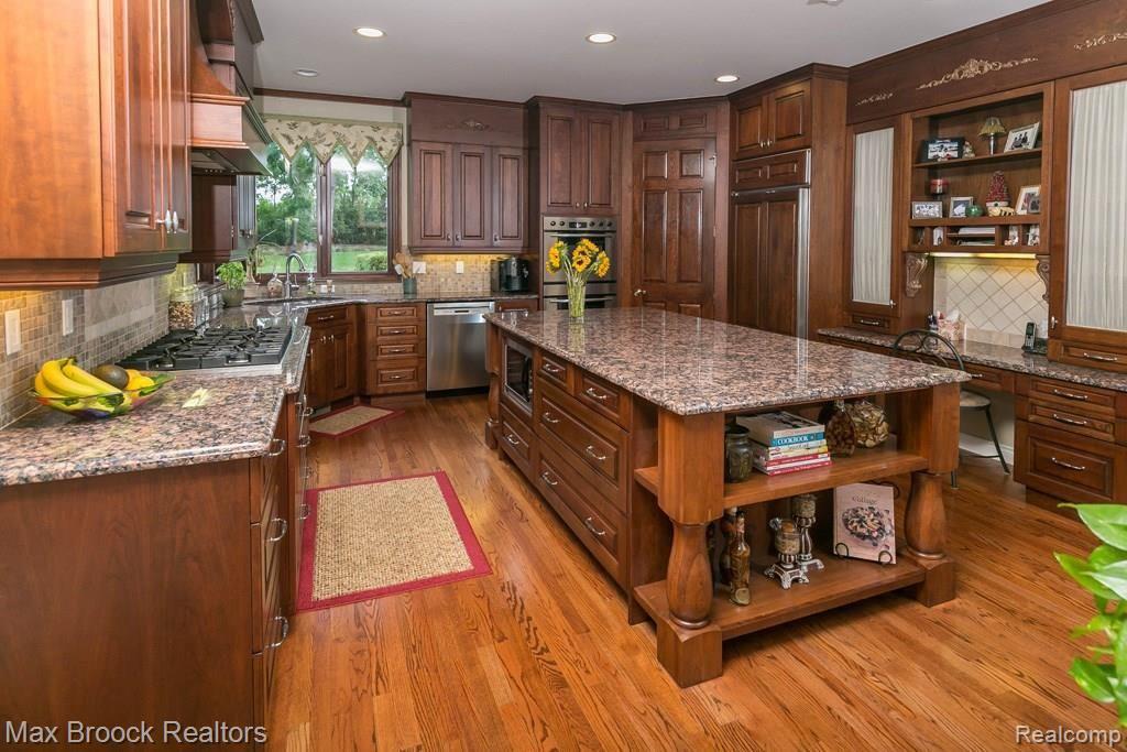 734 Palms Road Bloomfield Hills, MI 48304 - Photo 12 of 43 734PalmsRd-19.jpg